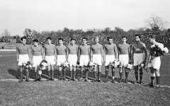 Георги Цветков, Димитър Миланов, Гаврил Стоянов, Ганчо Василев, Стефан Т. Стефанов, Михаил Янков, Георги Енишейнов, Панайот Панайотов, Манол Манолов, Георги Кекеманов и Стефан Божков — Източник: Фотоархив на Тодор Славчев — www.todorslavchev.bg