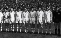 Димитър Миланов, Иван Колев, Крум Янев, Гаврил Стоянов, Никола Ковачев, Георги Димитров „Червения“, Кирил Ракаров, Манол Манолов, Панайот Панайотов, Георги Найденов, Стефан Божков (Капитан) —