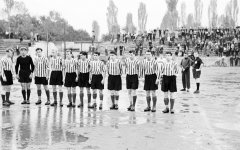 Стефан Божков (капитан), Георги Кекеманов, Панайот Панайотов, Георги Енишейнов, Ангел Миланов, Стефан Т. Стефанов, Иван Колев, Гаврил Стоянов, Манол Манолов, Георги Русев, Димитър Миланов — Източник: Фотоархив на Тодор Славчев — www.todorslavchev.bg