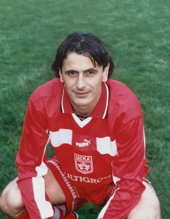 Валентин Найденов