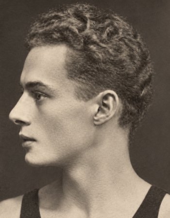 Юрий Сурин