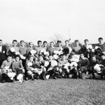 ЦСКА - Шахтьор (Донецк, тогава Сталино) 0:0. Двата отбора позират за обща снимка. — Източник: Фотоархив на Тодор Славчев — www.todorslavchev.bg