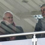 ЦСКА - Верея 1:0. Новият изпълнителен директор на ЦСКА Пламен Марков разговаря с консултанта Любко Петрович в ложите — Никола Кирилов © всички права запазени