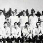 Прави - Бенжамен Аструг (Бенжо), Георги Пачеджиев (Чугуна), Кирил Богданов (Картофа), Драган Георгиев (Драго), Любомир Ангелов (Старото): клекнали - Павел Василев (Шердена), Асен Петров (Лебеда), Атанас Янев (Тачето), Кирил Чипев, Иван Димчев (Бачин), Добромир Добрев (Малчо). —