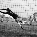 Дукла - ЦДНА 2:1 &mdash; facebook: Historie sportu na fotografiích